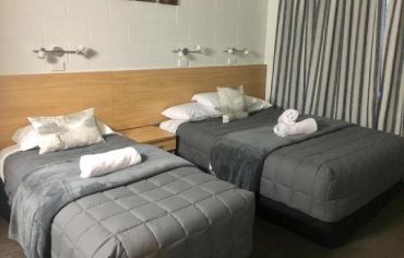 One-Bedroom (Sleeps 4)